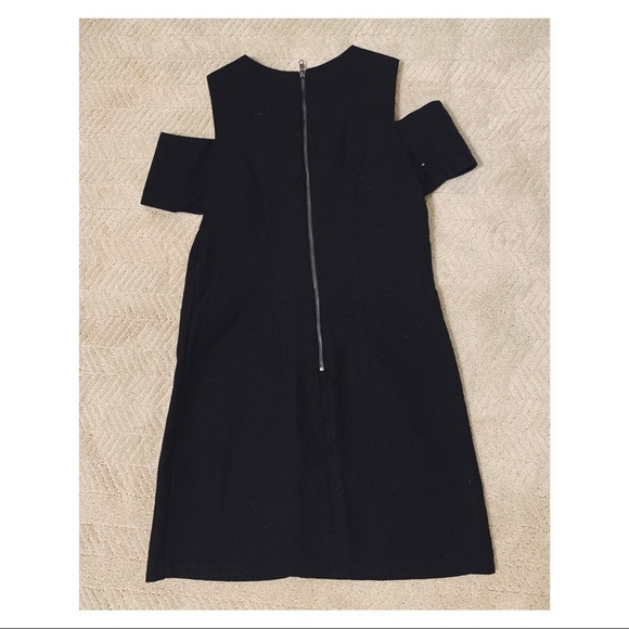 TOPSHOP Cold Shoulder Dress - Picture 2 of 4